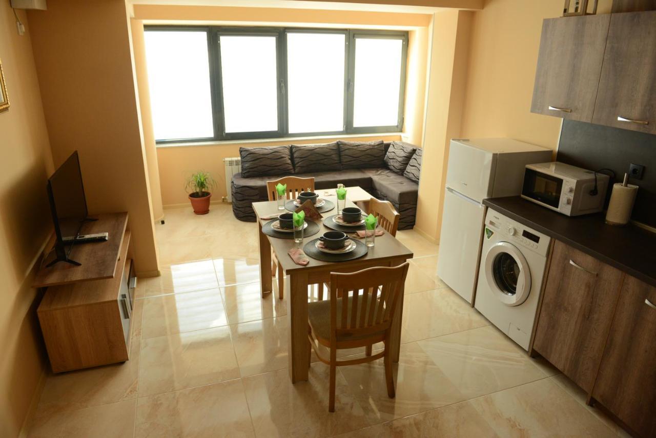 Family Hotel Gotse Delchev Esterno foto
