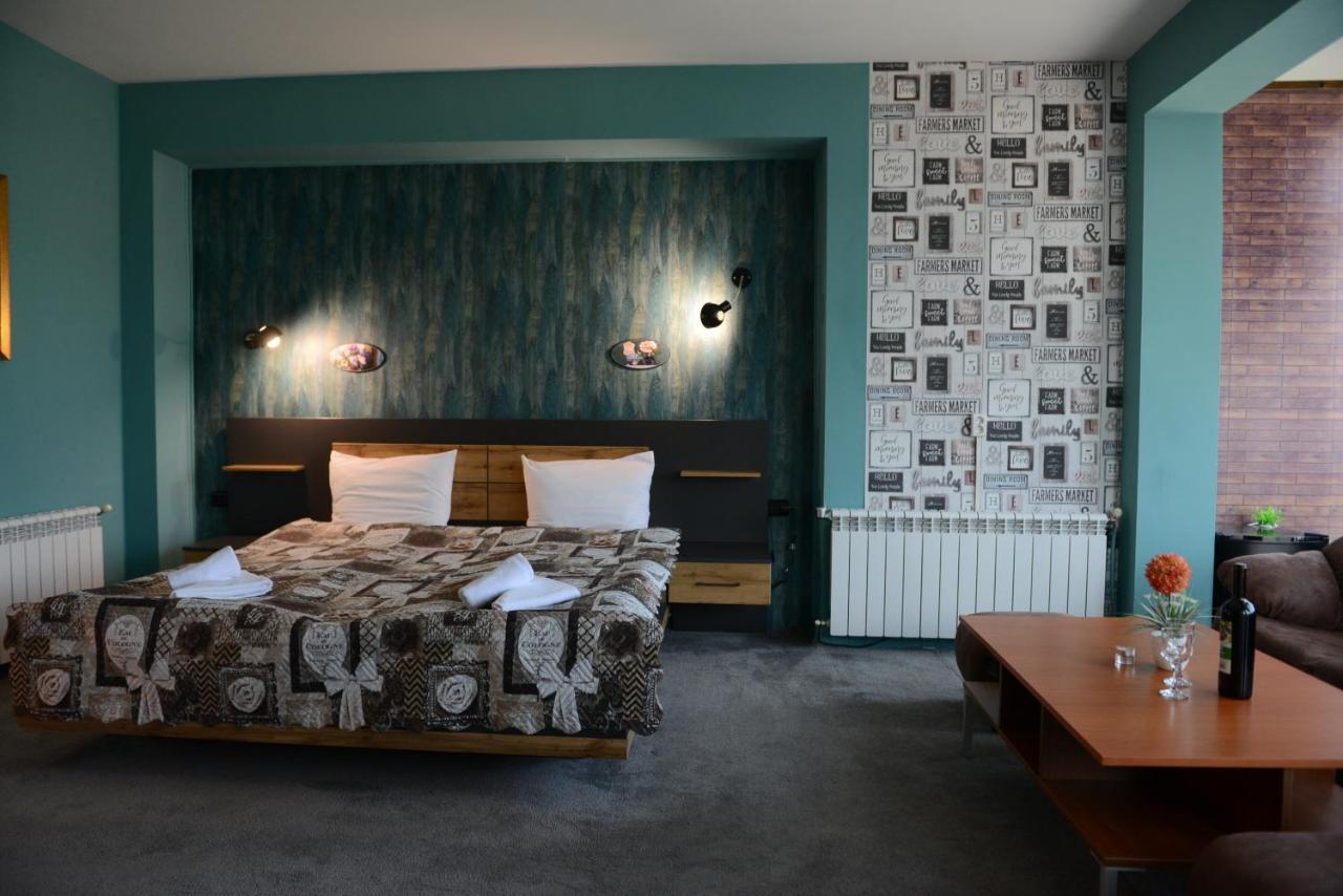 Family Hotel Gotse Delchev Esterno foto