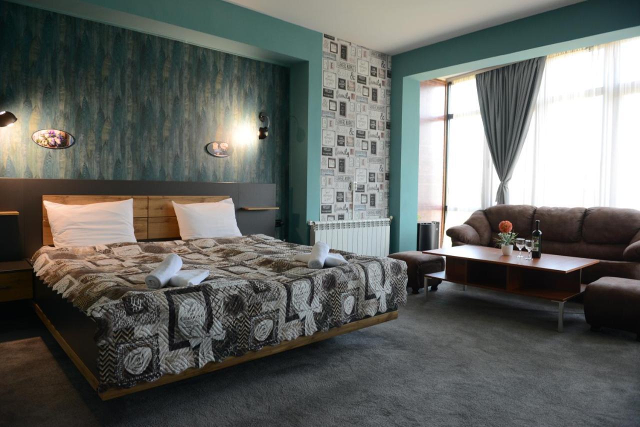 Family Hotel Gotse Delchev Esterno foto