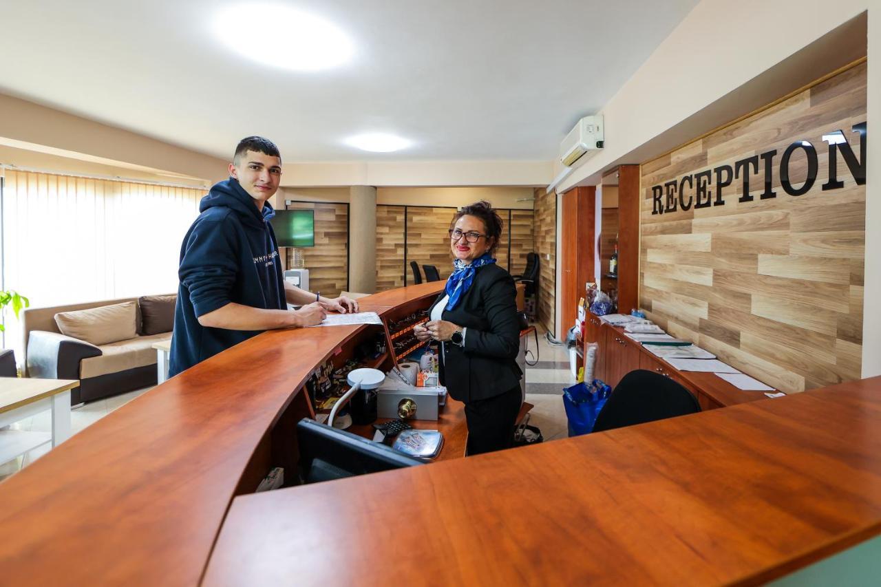 Family Hotel Gotse Delchev Esterno foto